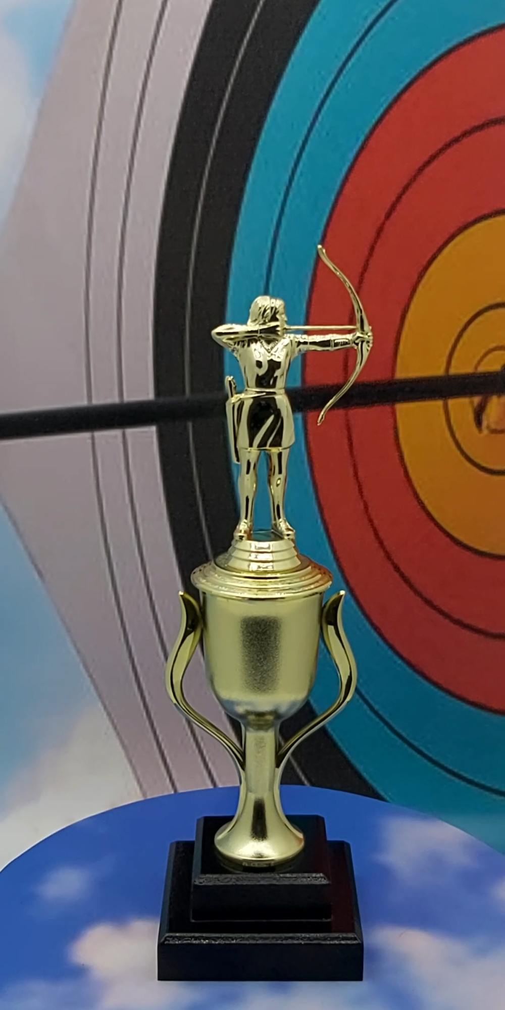Archer Female Trophy 330mm